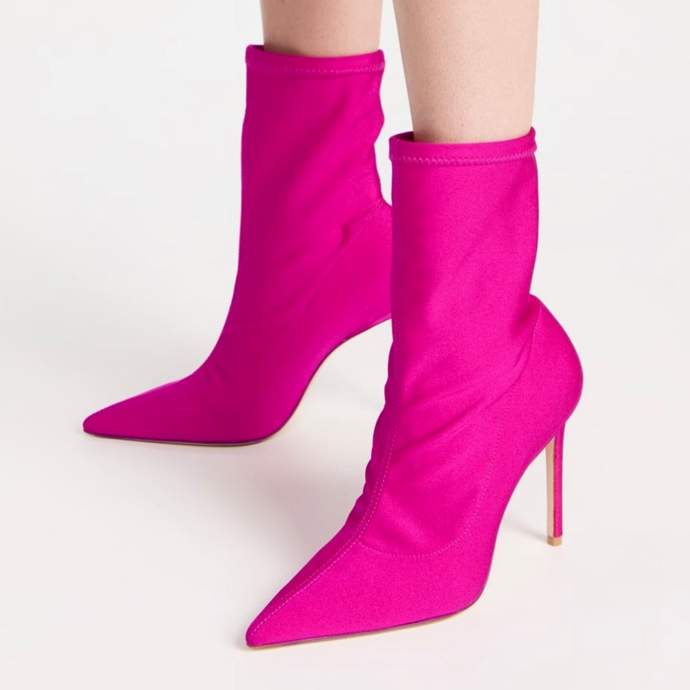 🆕 Stuart Weitzman 100mm Stretch Booties